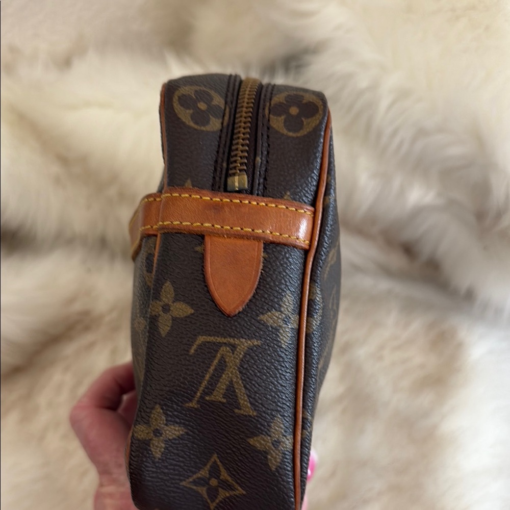 Louis Vuitton Brown Monogram Toiletry Bag with Gold Hardware - Picture 6 of 10